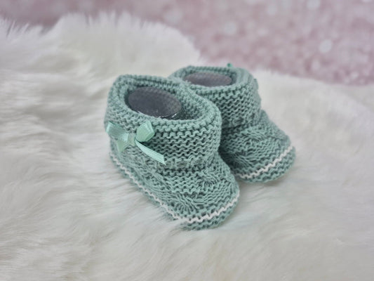 Newborn Stricksöckchen 20